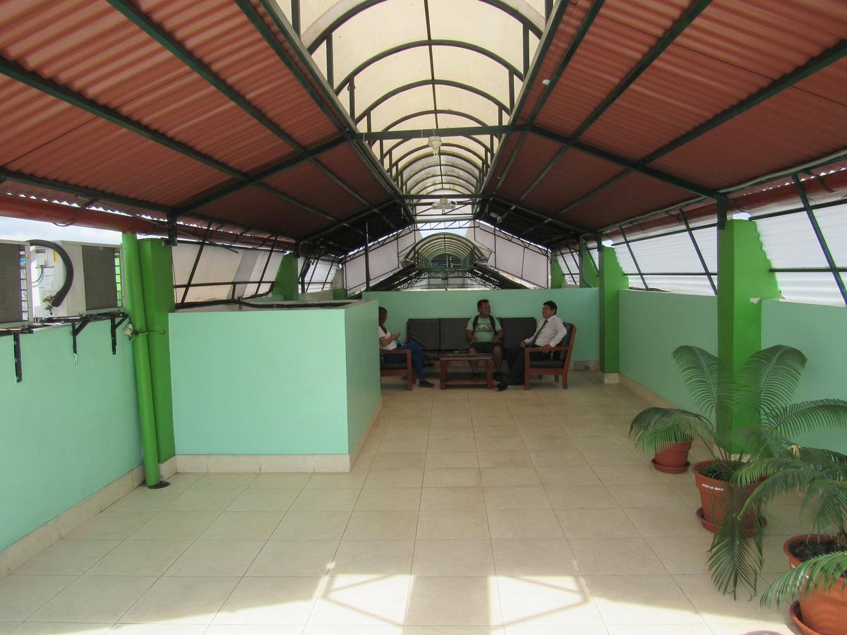 Alojamiento El Cardenal Iquitos Exterior foto